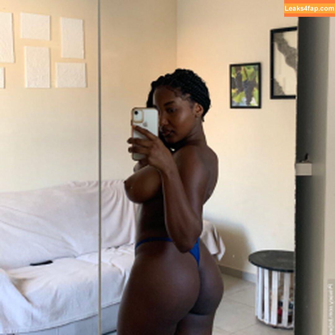 IIrismourax_ Iris / Nascimento leaked photo photo #0030