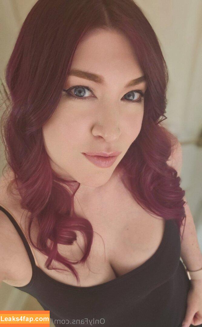 iitsstrawberrygemfree /  leaked photo photo #0012