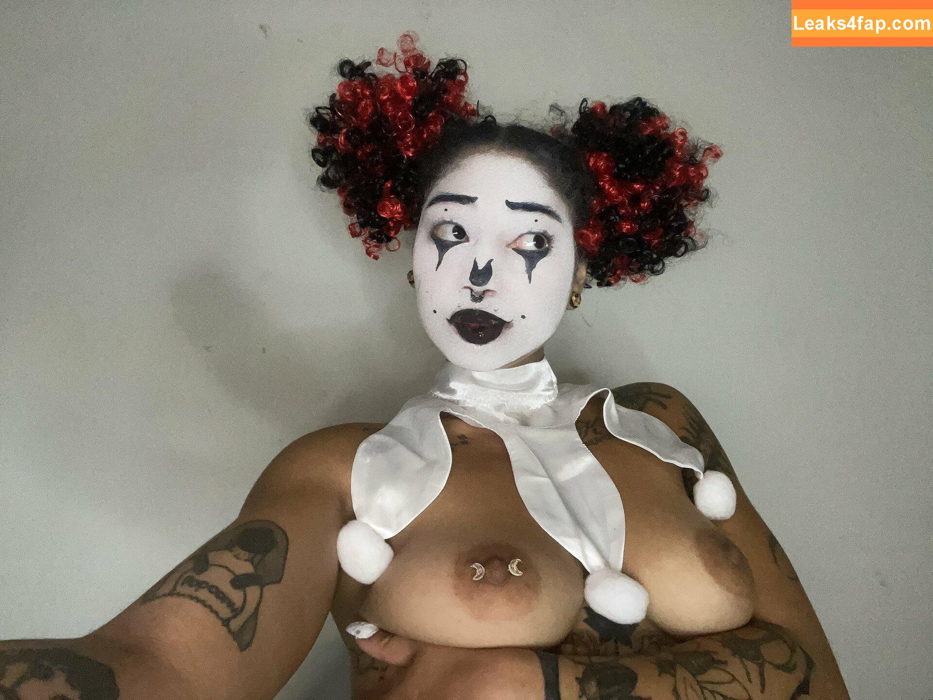 iizbearz / bearz_y / bearzie_ leaked photo photo #0013