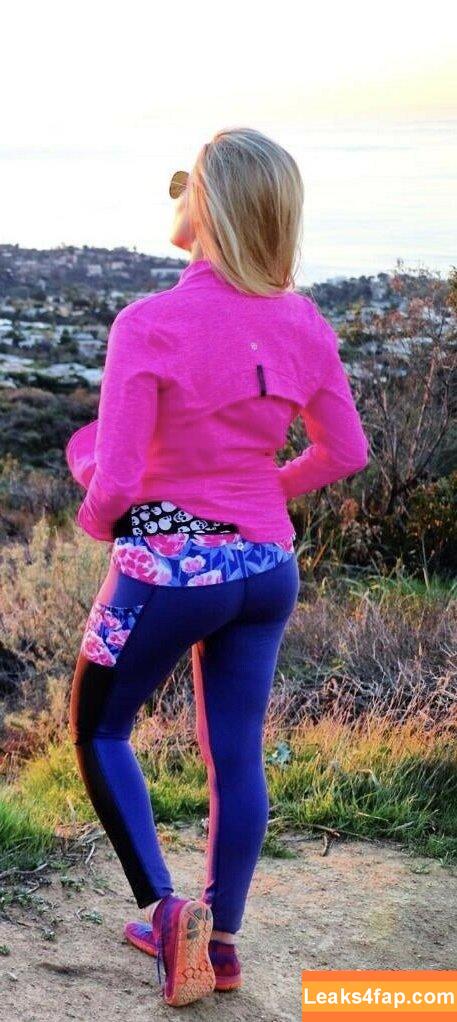 iJustine / Justine Ezarik leaked photo photo #0011
