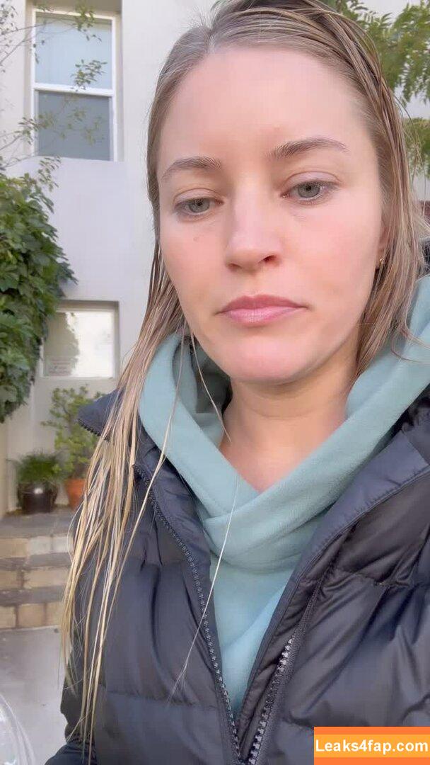 iJustine / Justine Ezarik leaked photo photo #0043