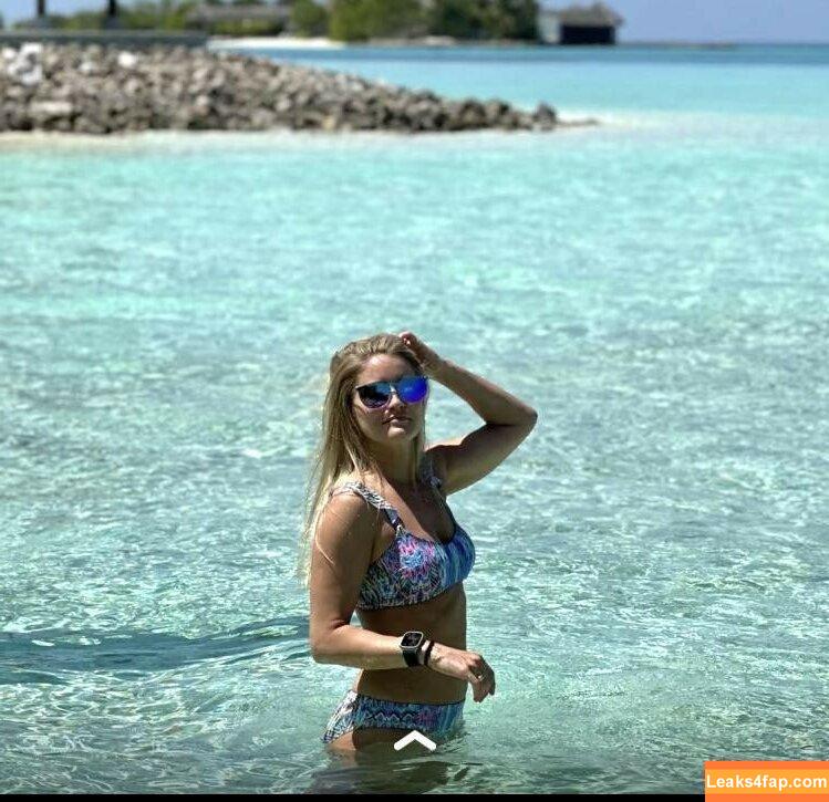 iJustine / Justine Ezarik leaked photo photo #0067