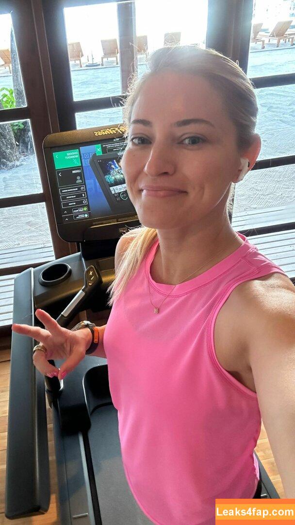 iJustine / Justine Ezarik leaked photo photo #0070