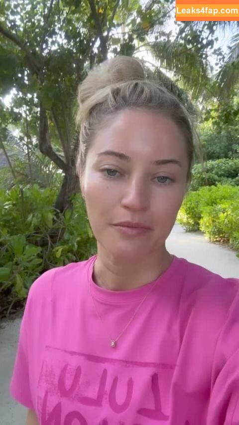 iJustine / Justine Ezarik leaked photo photo #0079