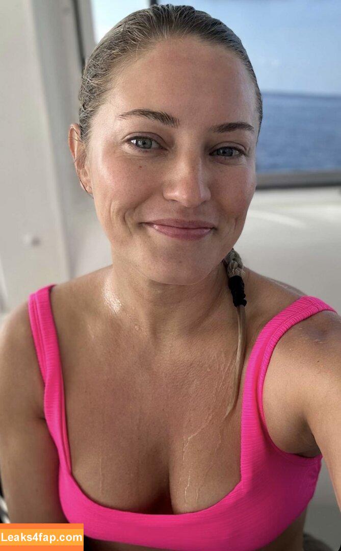 iJustine / Justine Ezarik leaked photo photo #0094