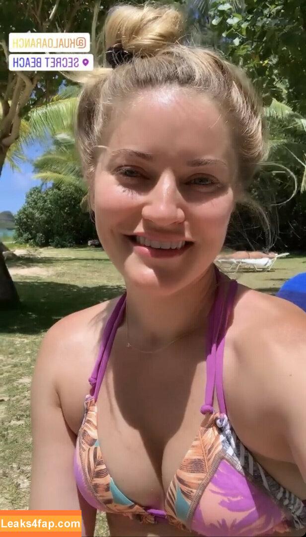 iJustine / Justine Ezarik leaked photo photo #0121