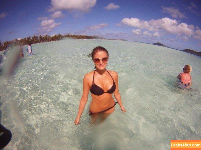 iJustine / Justine Ezarik leaked photo photo #0133