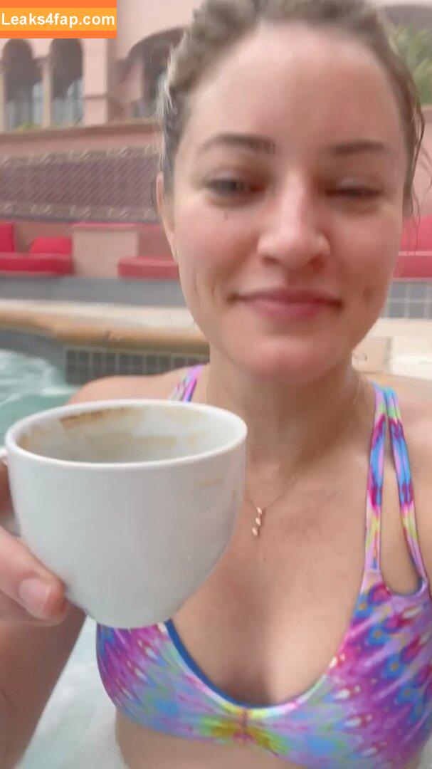 iJustine / Justine Ezarik leaked photo photo #0152