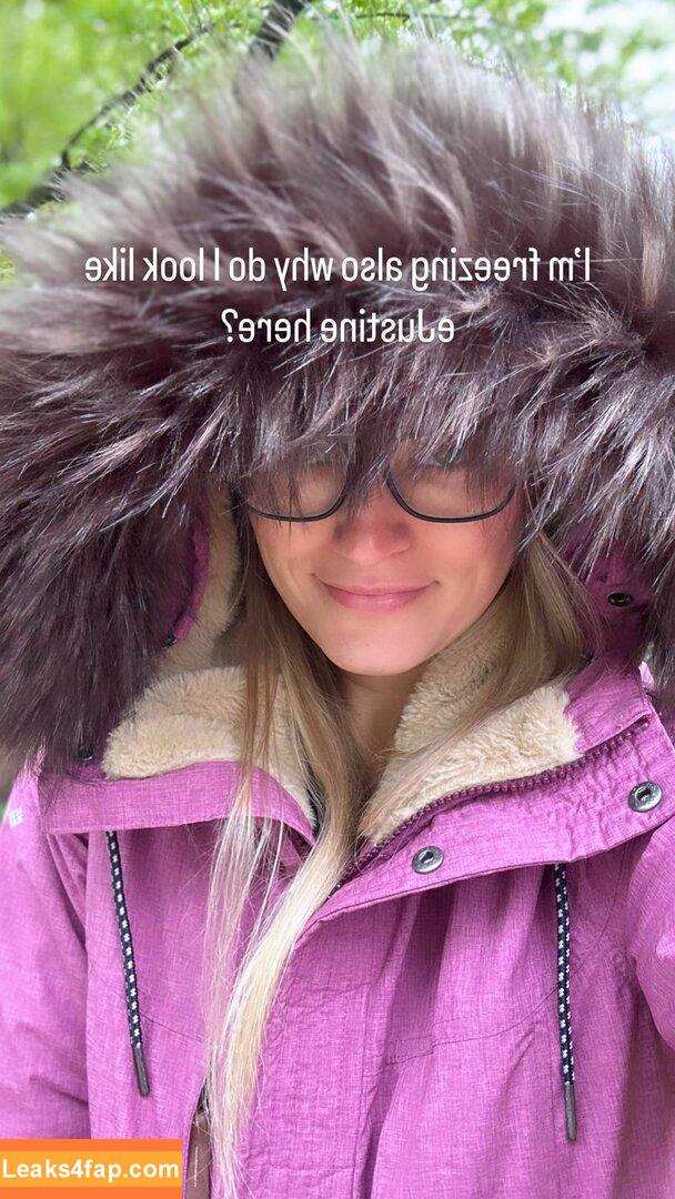 iJustine / Justine Ezarik leaked photo photo #0180