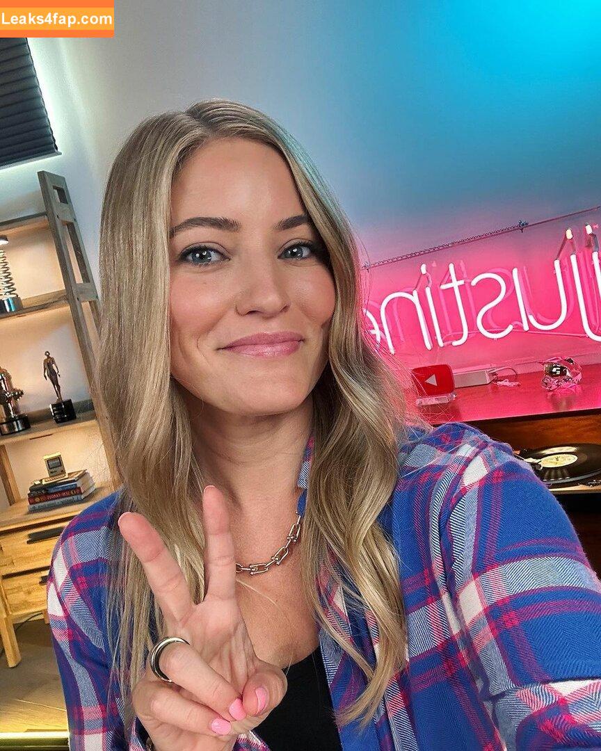 iJustine / Justine Ezarik leaked photo photo #0184