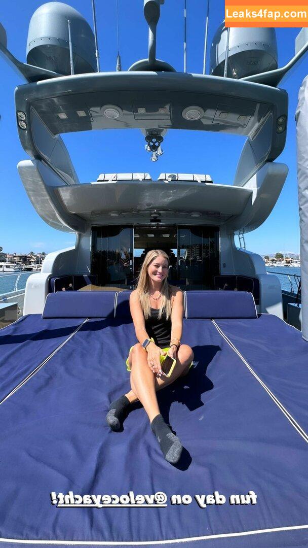 iJustine / Justine Ezarik leaked photo photo #0216
