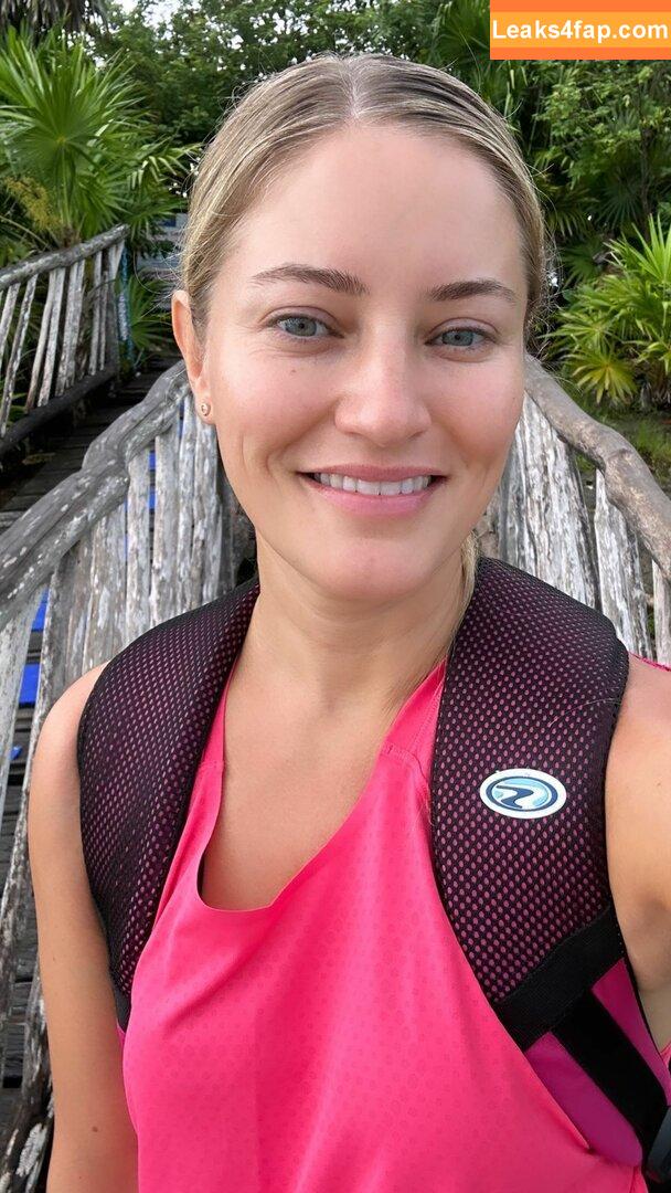 iJustine / Justine Ezarik leaked photo photo #0220