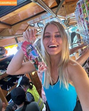 iJustine photo #0026