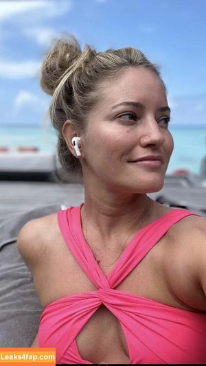 iJustine photo #0084