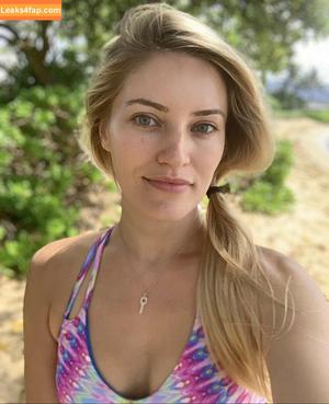 iJustine photo #0106