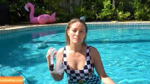 iJustine photo #0110