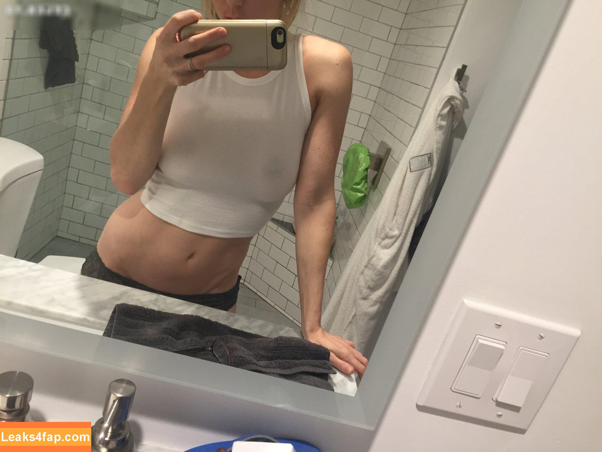 Iliza Shlesinger / ilizas leaked photo photo #0083