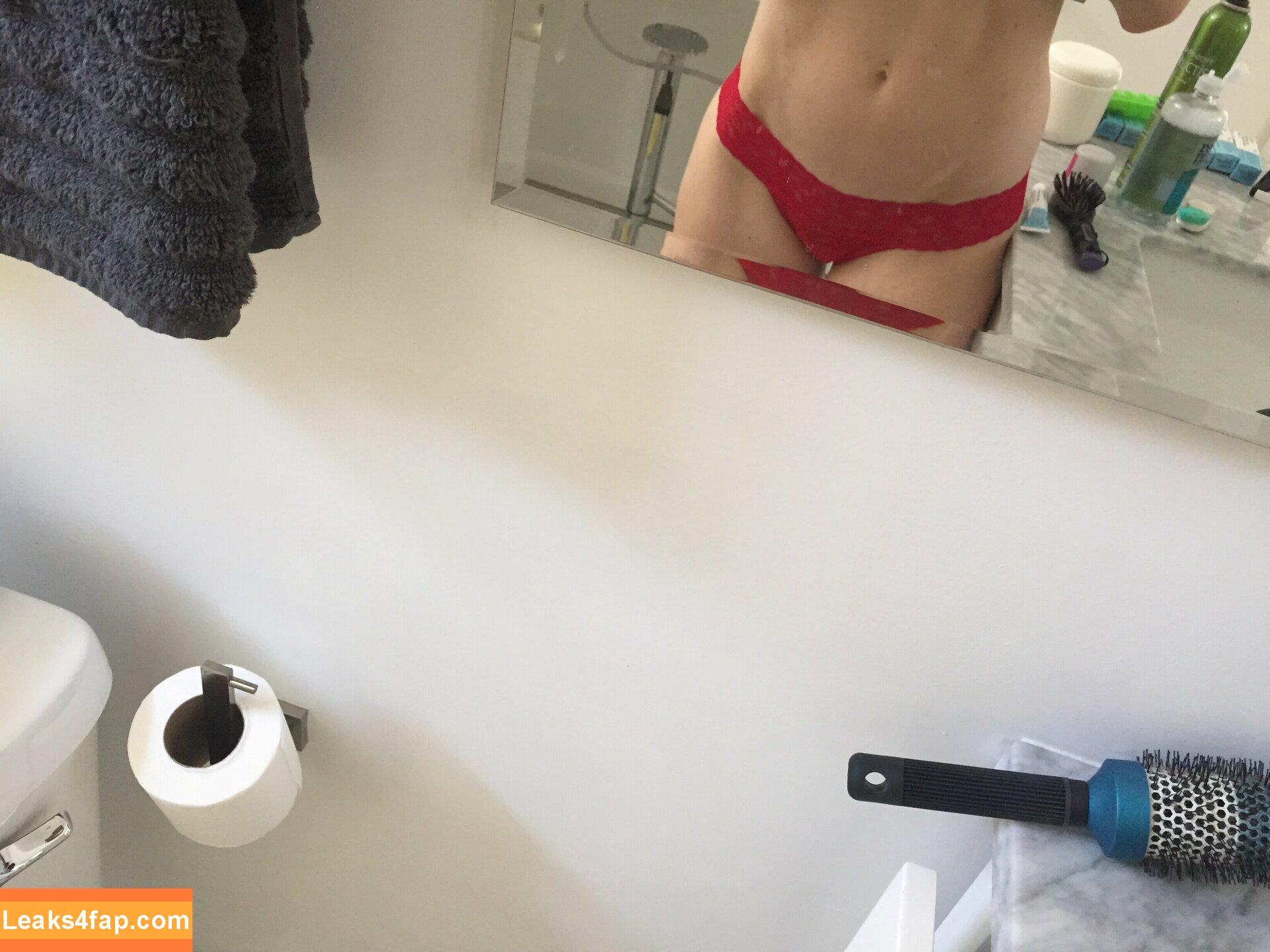 Iliza Shlesinger / ilizas leaked photo photo #0116