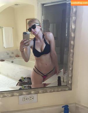 Iliza Shlesinger photo #0091