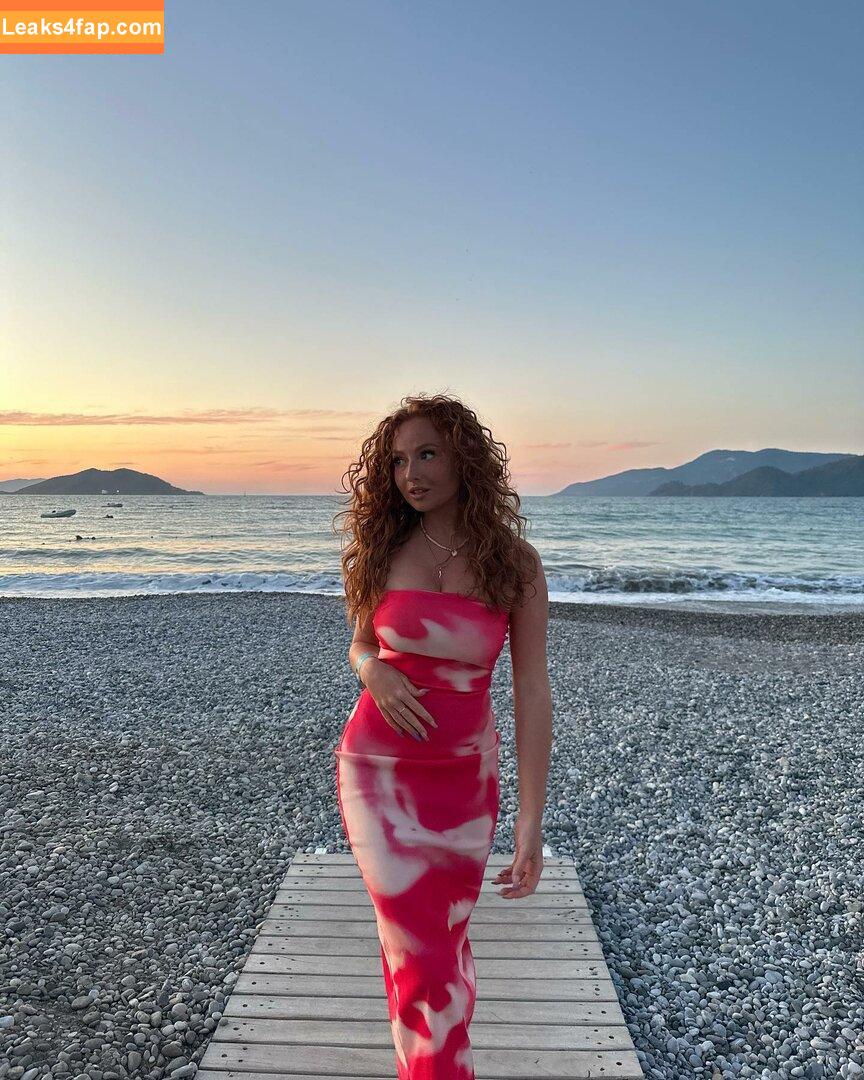Ilonaaln leaked photo photo #0024