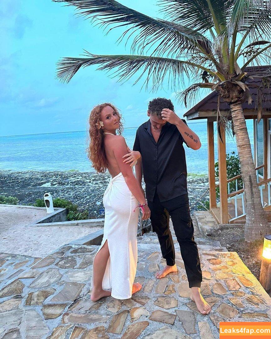 Ilonaaln /  leaked photo photo #0355