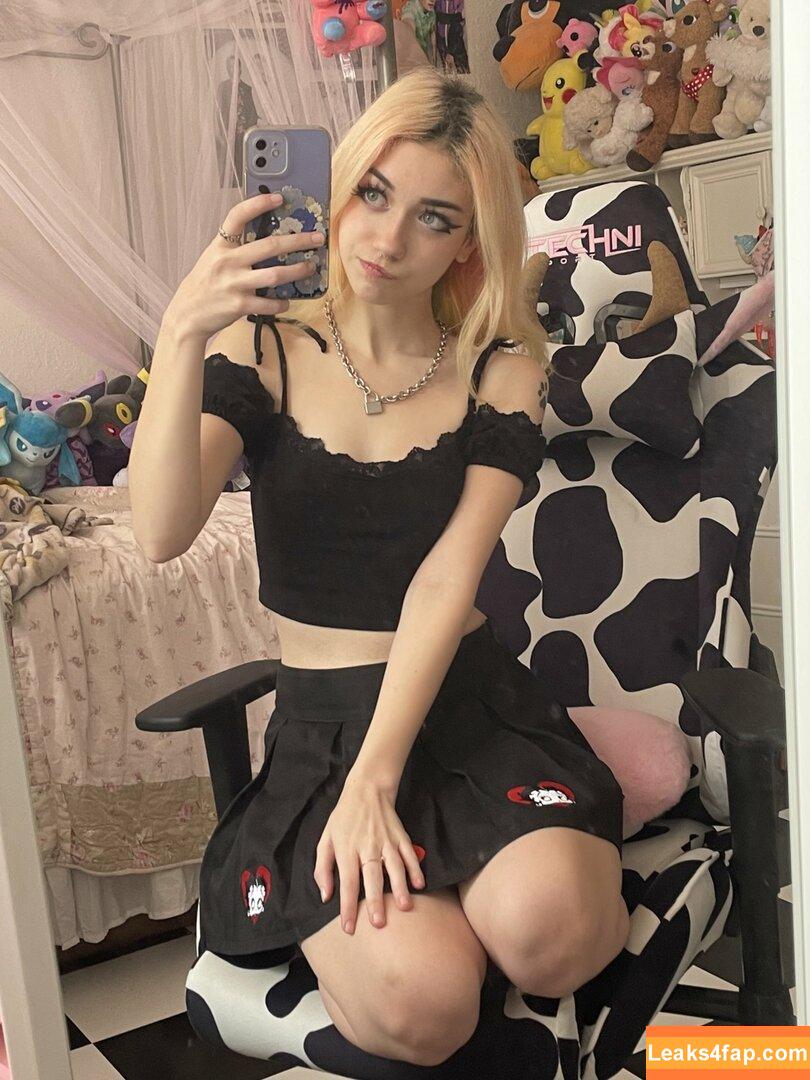 Iluvmeww /  leaked photo photo #0004