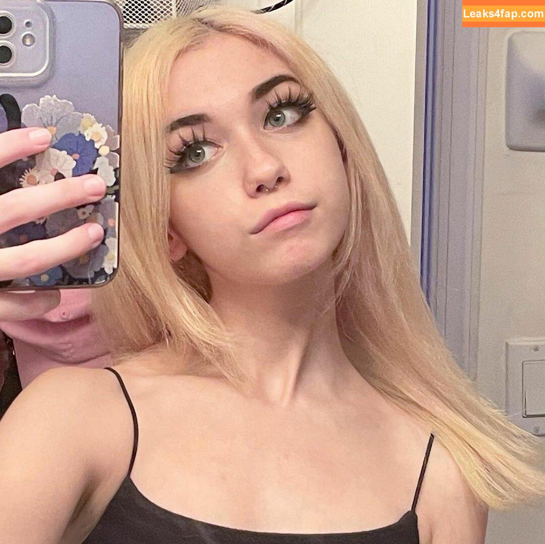 Iluvmeww /  leaked photo photo #0031