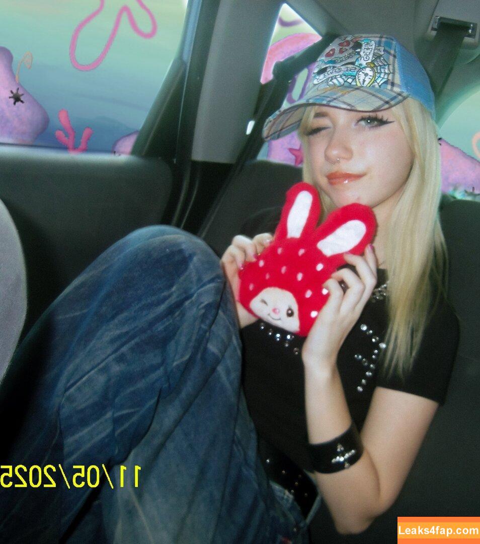 Iluvmeww / iluvmey leaked photo photo #0677