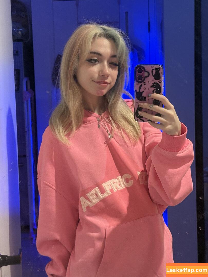 Iluvmeww / iluvmey leaked photo photo #0765