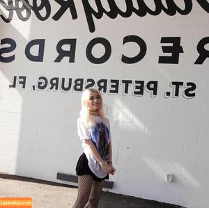 Iluvmeww photo #0181