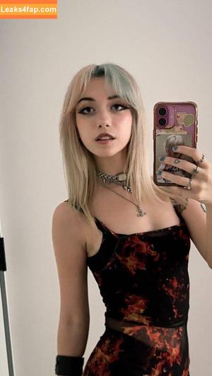 Iluvmeww photo #0704