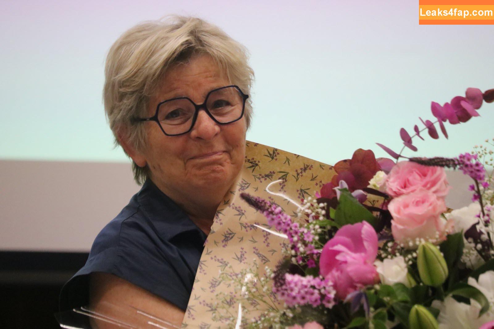 ILuvUMomo free nudes