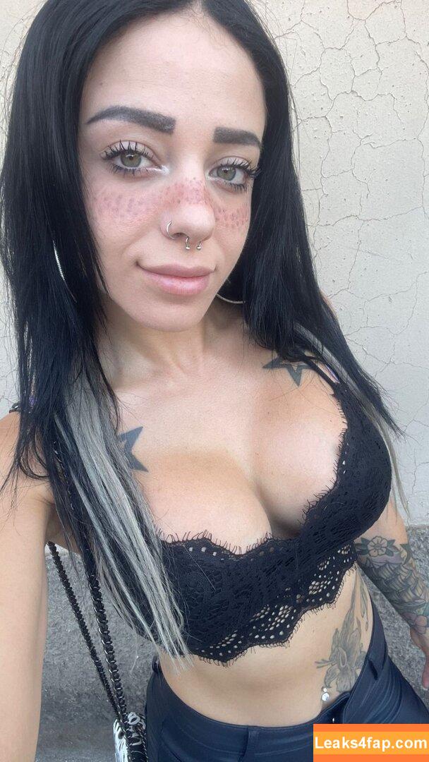 Im Violet /  leaked photo photo #0005