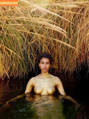 Imaan Hammam photo #0009