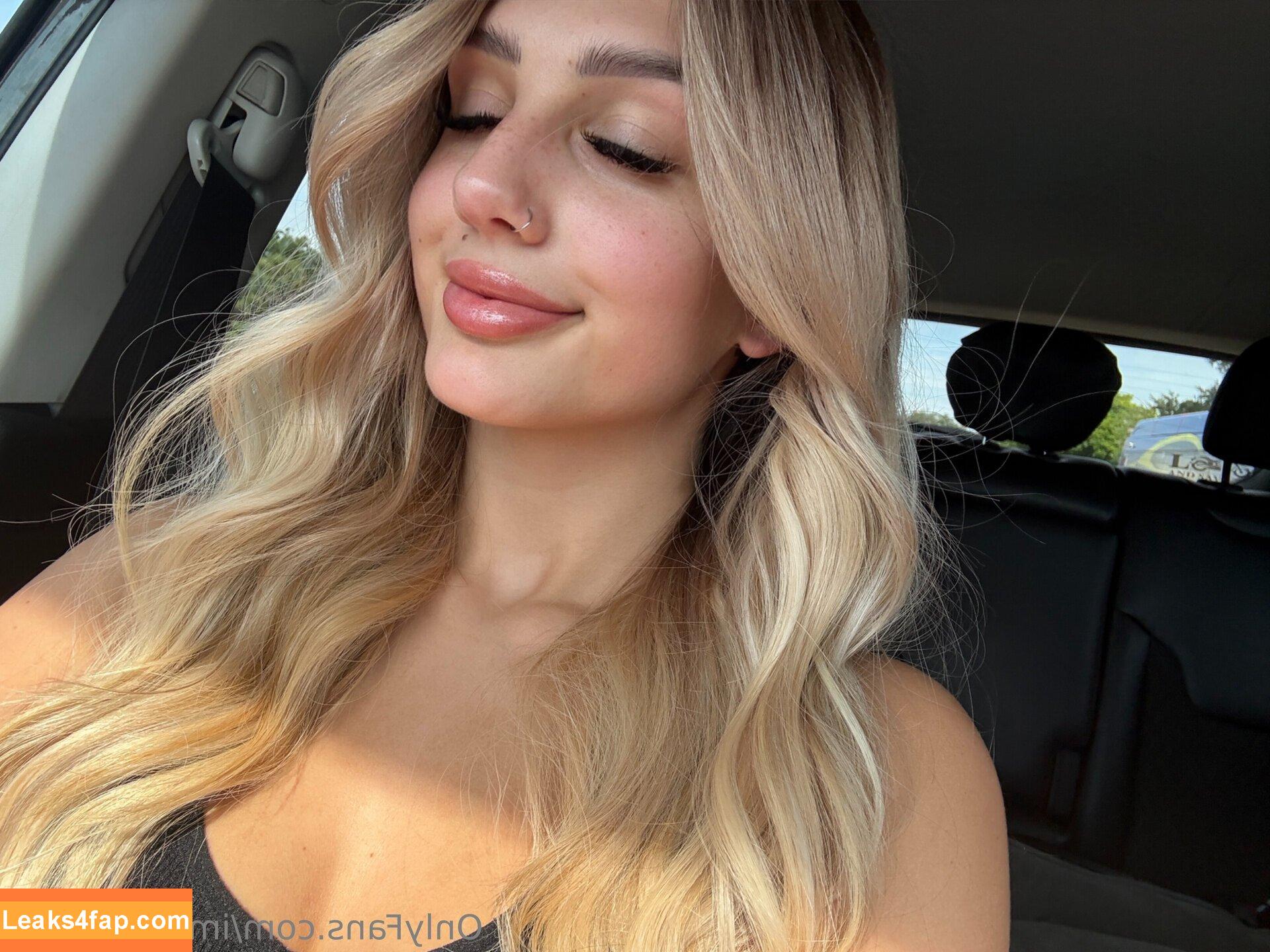 imbellataylor /  leaked photo photo #0018