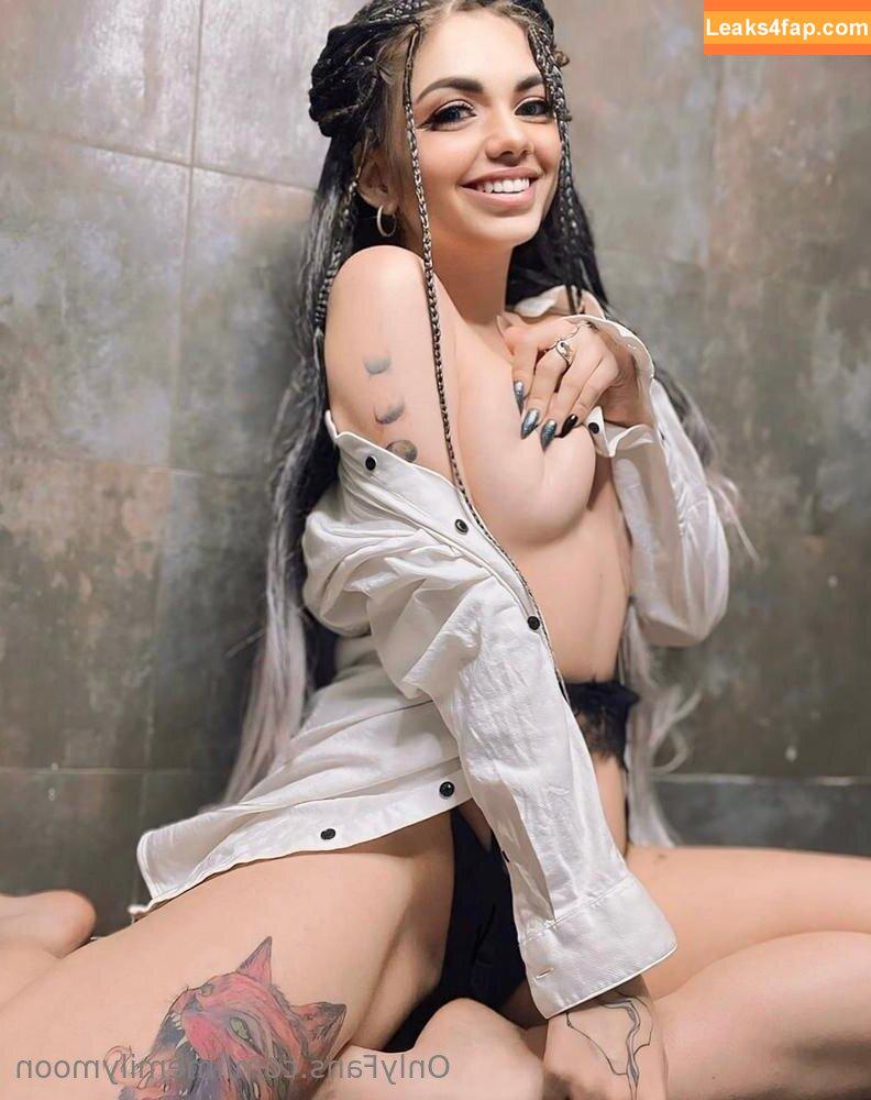 imemilymoon / imemilyluna leaked photo photo #0064