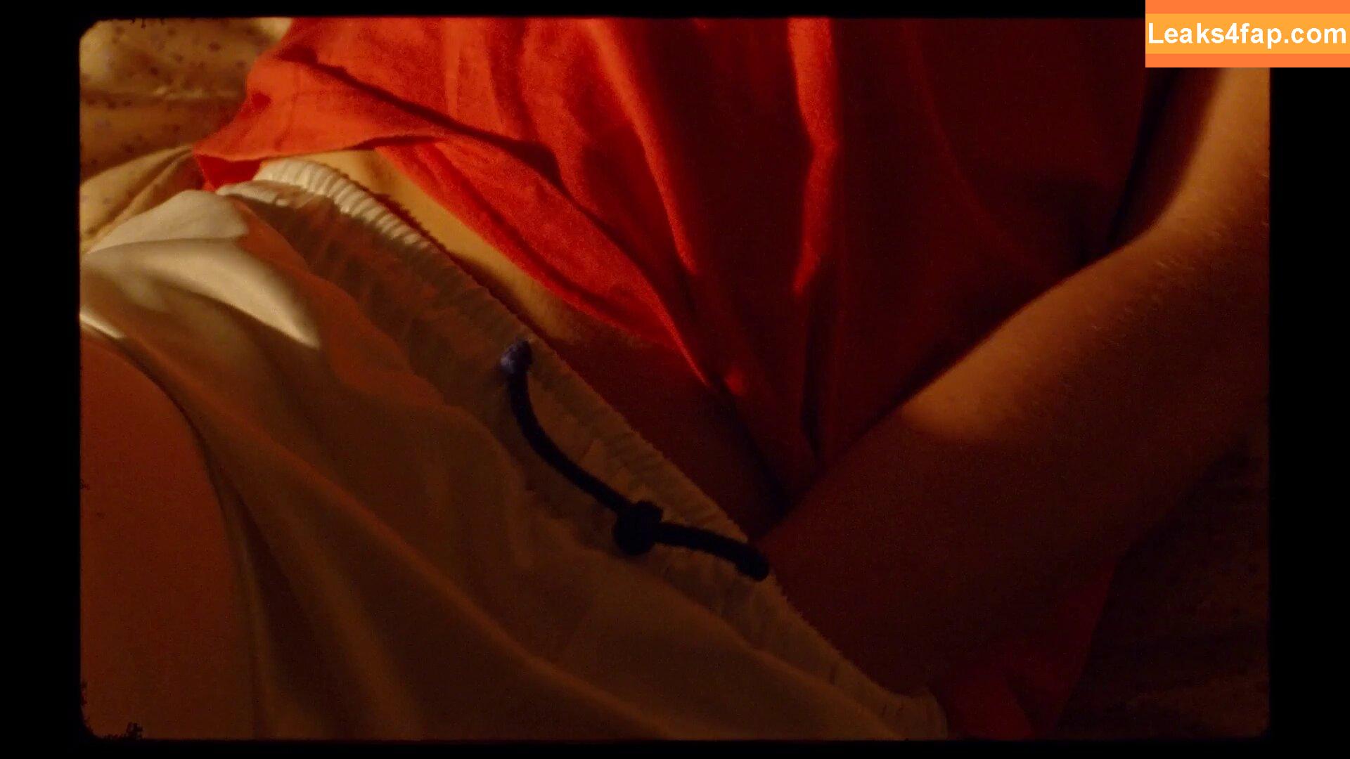 Imogen Poots / impoots leaked photo photo #0094