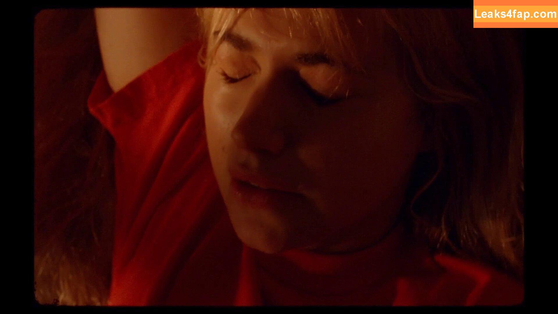 Imogen Poots / impoots leaked photo photo #0095