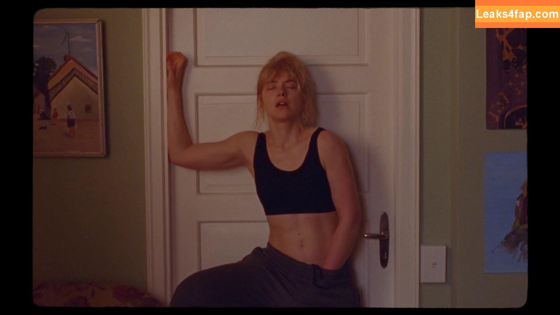 Imogen Poots / impoots leaked photo photo #0098