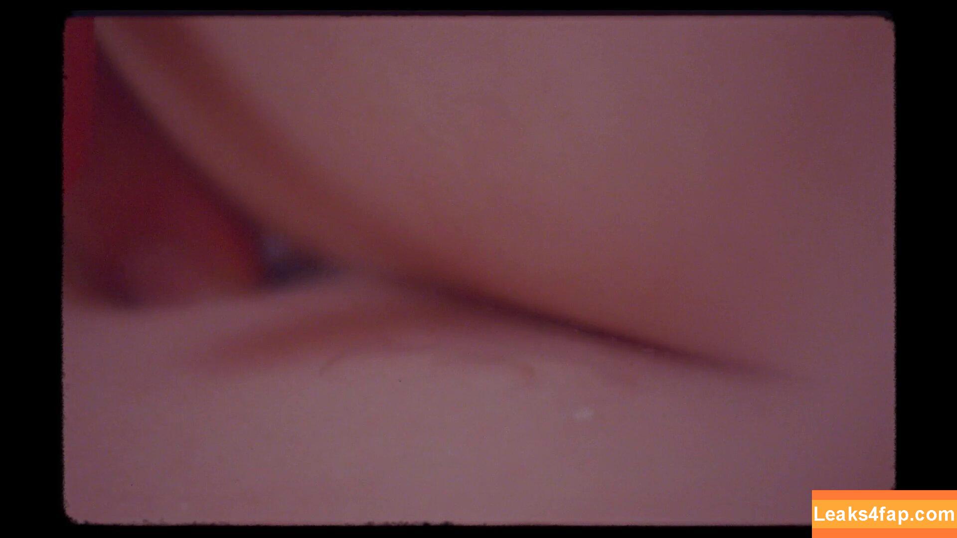 Imogen Poots / impoots leaked photo photo #0115