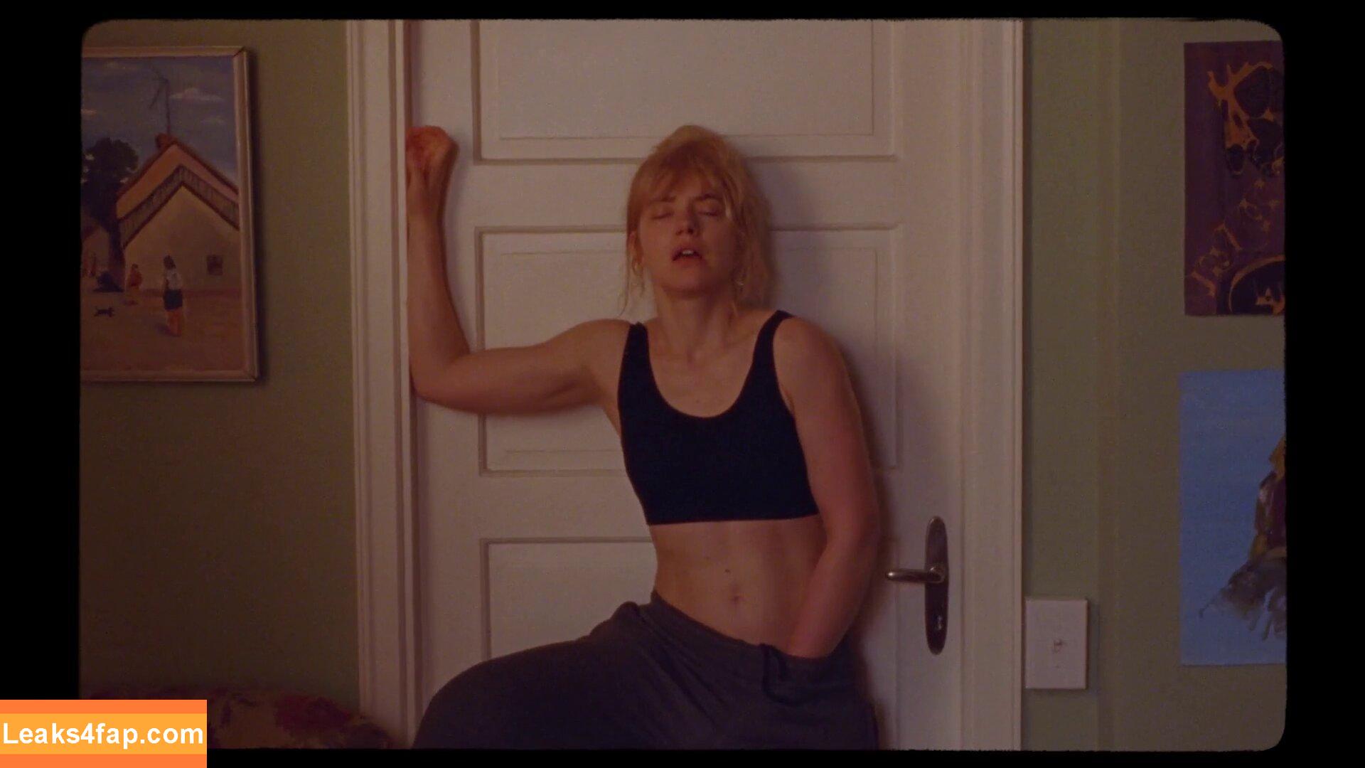 Imogen Poots / impoots leaked photo photo #0116