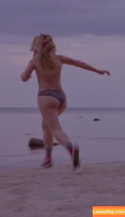 Imogen Poots / impoots leaked photo photo #0137