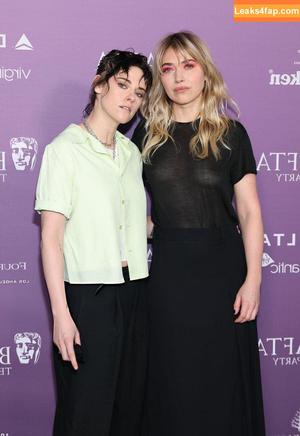 Imogen Poots photo #0073