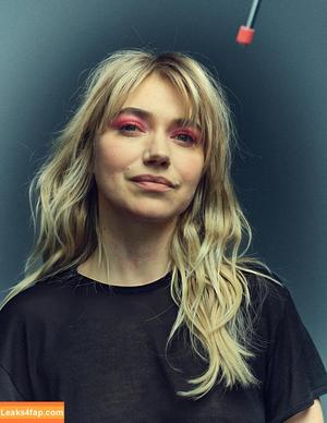 Imogen Poots photo #0089