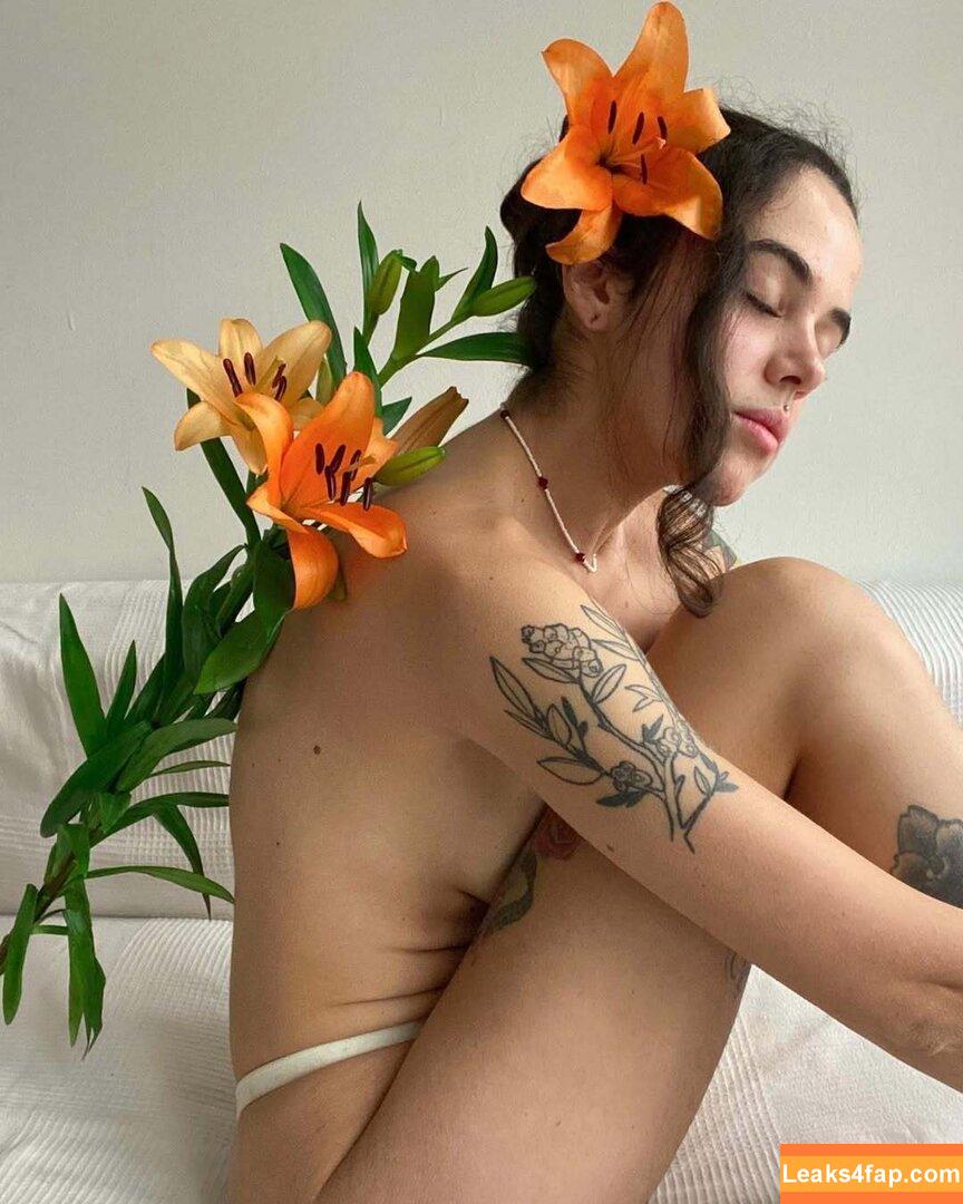 Imponderabile / Giulia zinato / imponderabile_ leaked photo photo #0031