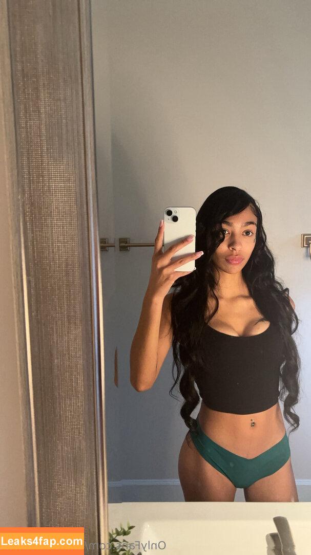imscorpiobaby /  leaked photo photo #0004