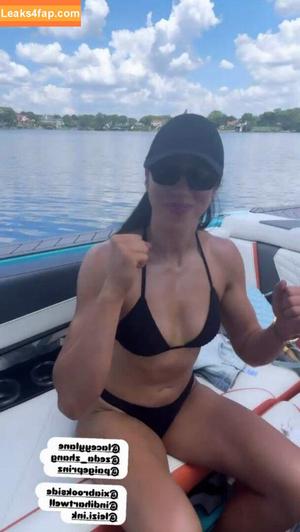 Indi Hartwell photo #0239