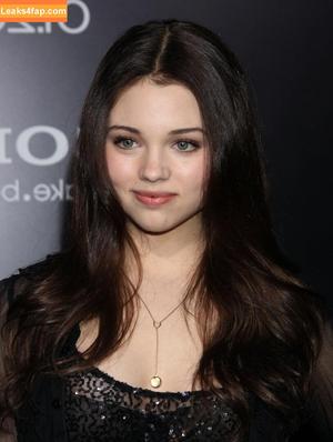 India Eisley photo #0074