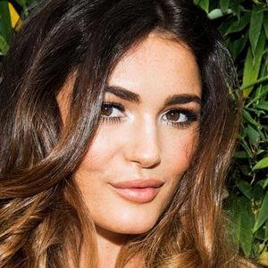 India Reynolds фото #0012