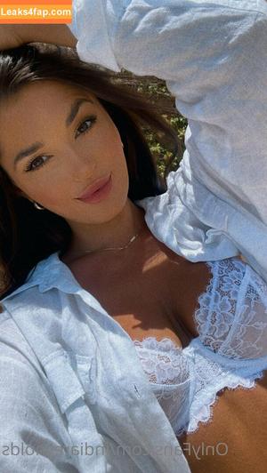 India Reynolds photo #0595